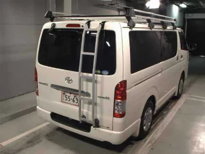 TOYOTA REGIUS VAN