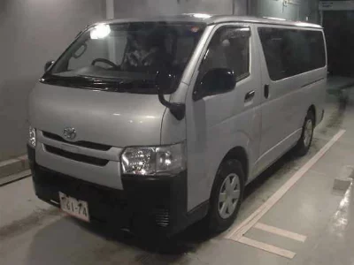 TOYOTA HIACE VAN