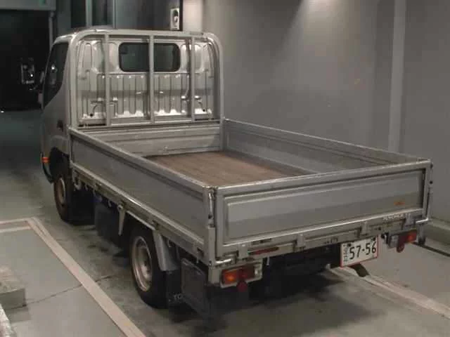 Toyota ToyoAce  с аукциона в Японии