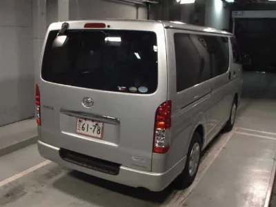 TOYOTA HIACE VAN