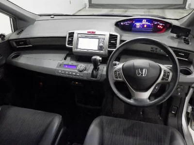 Honda Freed Spike