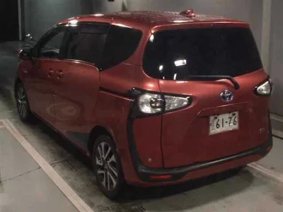 Toyota Sienta