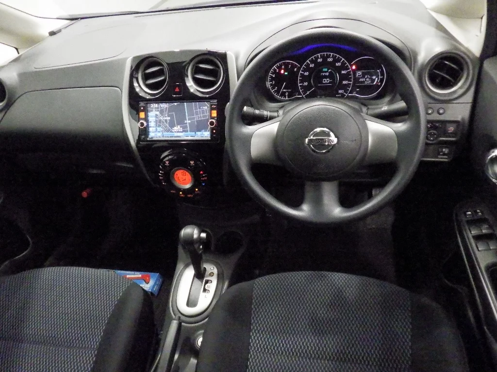 Nissan Note  с аукциона в Японии
