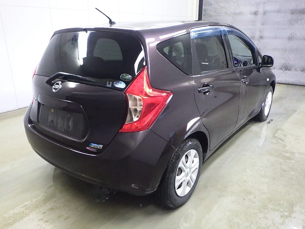 Nissan Note  с аукциона в Японии