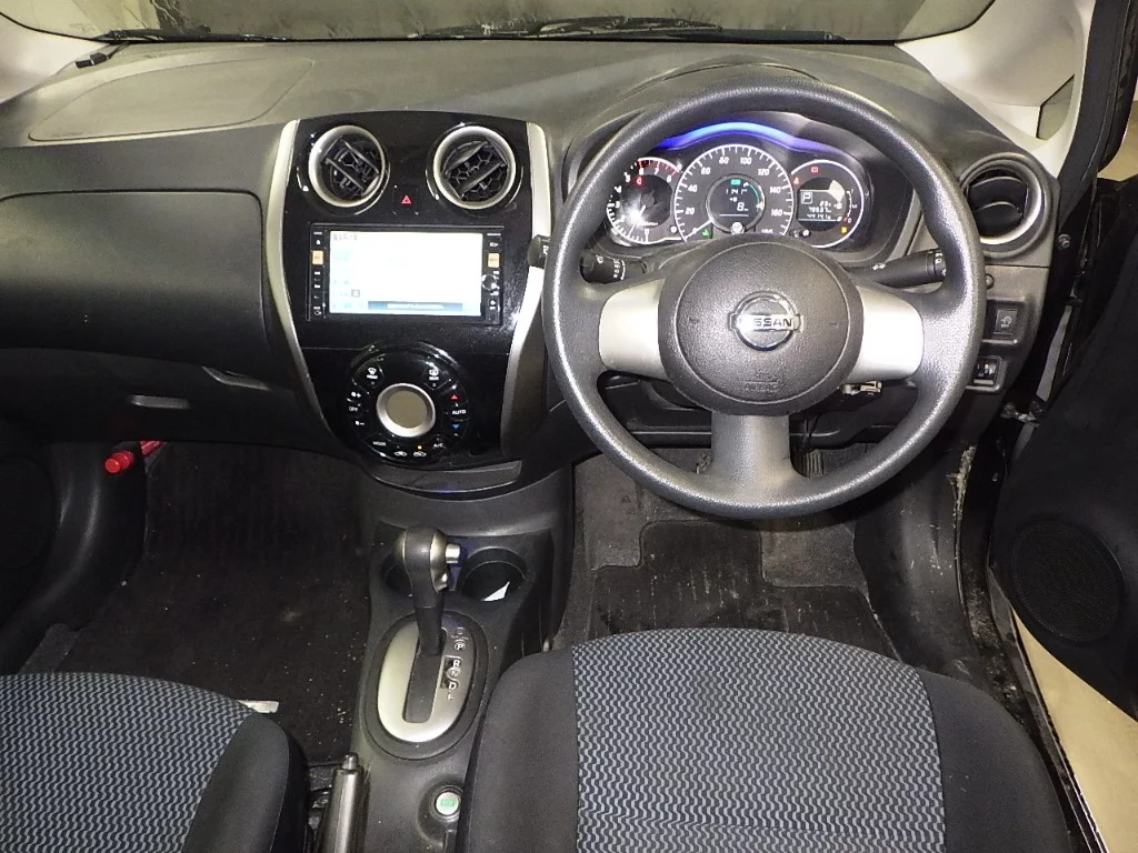 Nissan Note  с аукциона в Японии