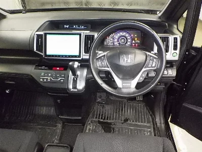 HONDA STEPWGN SPADA