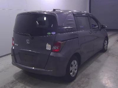 Honda Freed Spike
