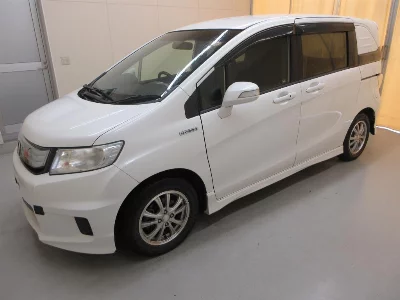Honda Freed Spike