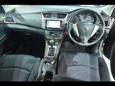 Nissan BLUEBIRD SYLPHY