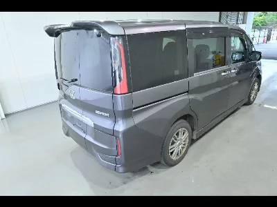 Honda STEPWGN SPADA