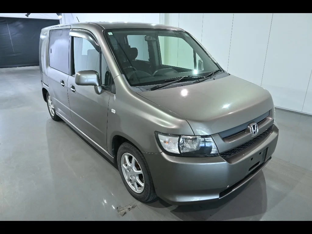 Honda Mobilio Spike  с аукциона в Японии