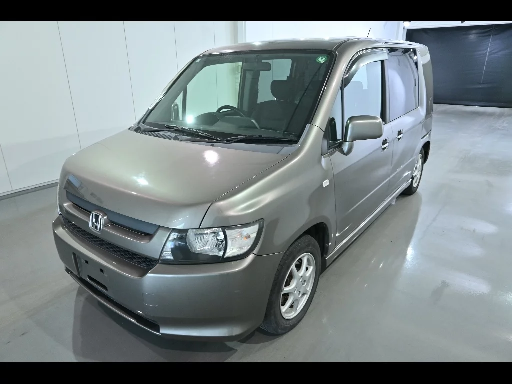 Honda Mobilio Spike  с аукциона в Японии