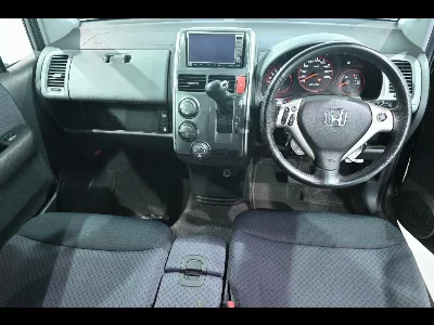 Honda Mobilio Spike