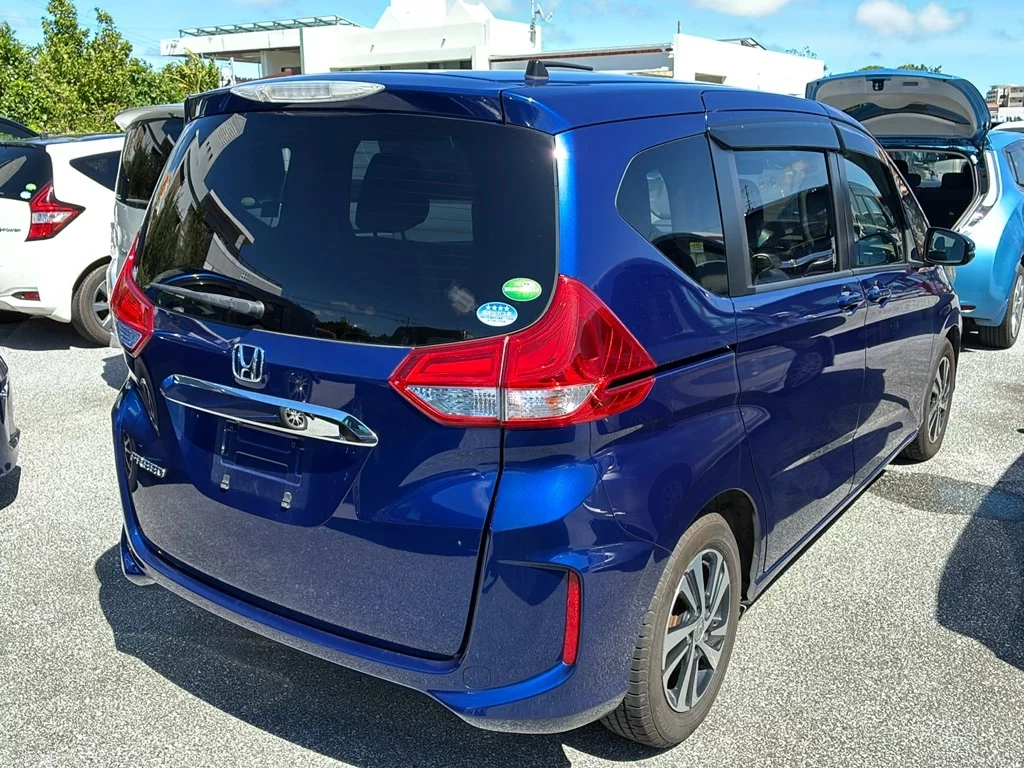 Honda Freed  с аукциона в Японии
