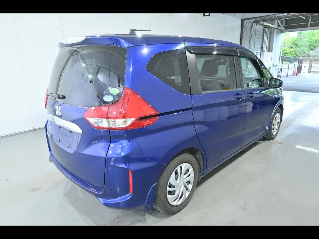 Honda Freed  с аукциона в Японии