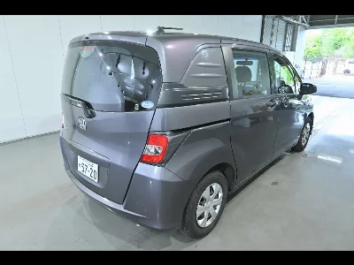 Honda Freed Spike