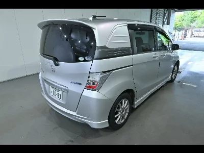 Honda Freed Spike