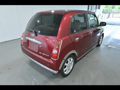 Daihatsu Mira Gino