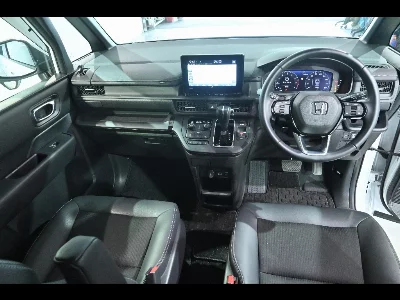 Honda STEPWGN SPADA