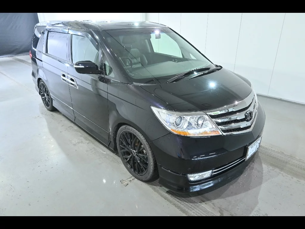 Honda Elysion  с аукциона в Японии