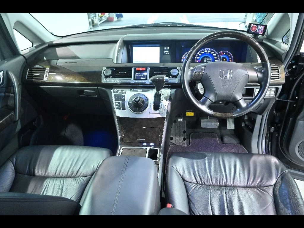 Honda Elysion  с аукциона в Японии