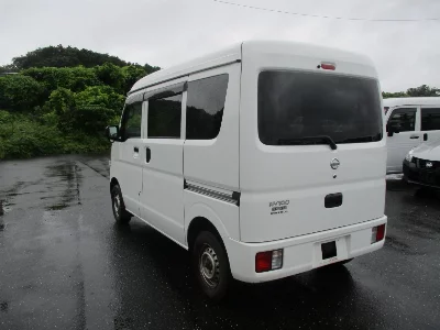 NISSAN NV100 CLIPPER