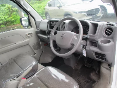 NISSAN NV100 CLIPPER