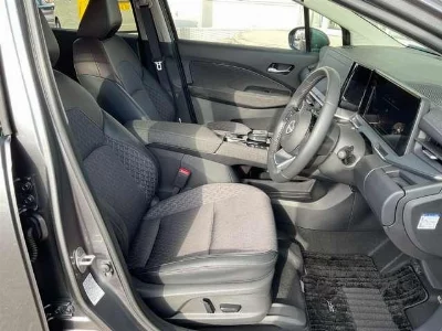 NISSAN AURA