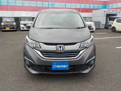 HONDA FREED HYBRID