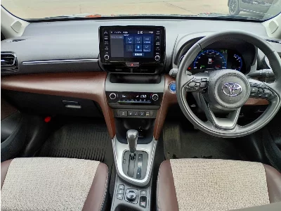 TOYOTA YARIS CROSS