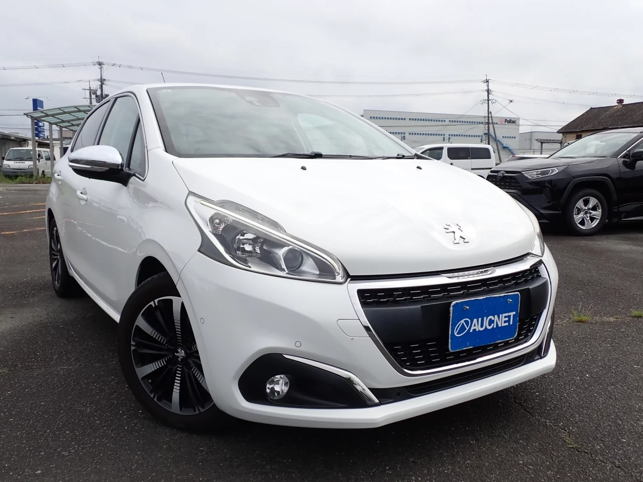 Peugeot 208  с аукциона в Японии