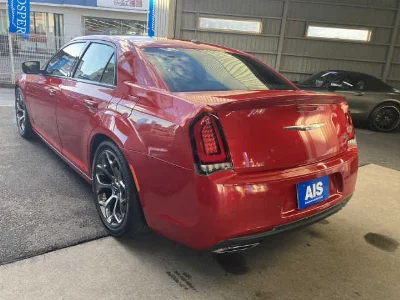 CHRYSLER 300