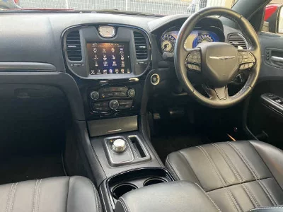 CHRYSLER 300