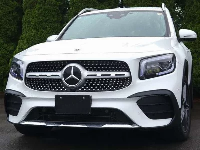 MERCEDES BENZ GLB