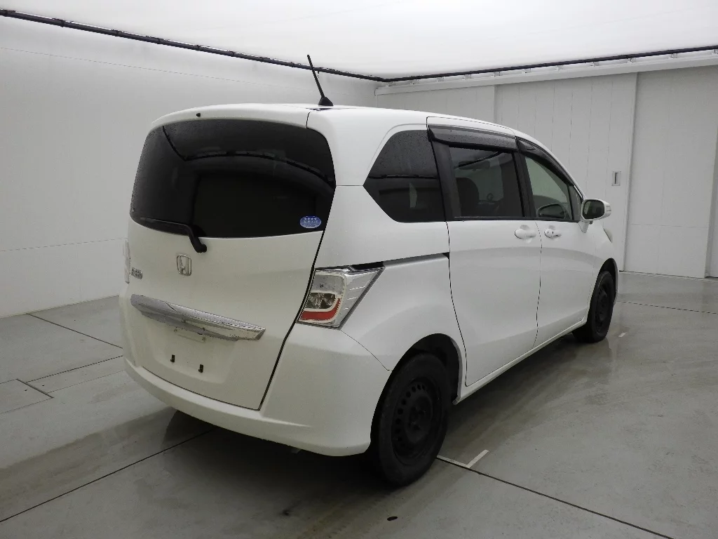 Honda Freed  с аукциона в Японии