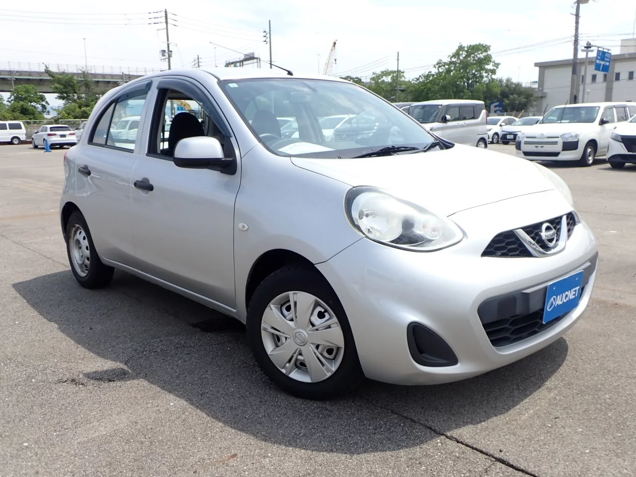 Nissan March  с аукциона в Японии