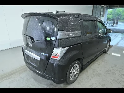 Honda Freed Spike