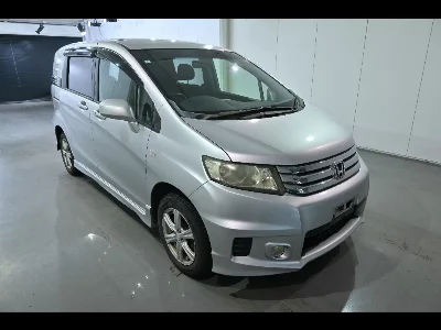 Honda Freed Spike