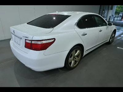 Lexus LS460L
