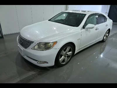 Lexus LS460L