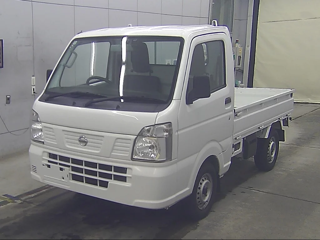 Nissan NT100 Clipper  с аукциона в Японии