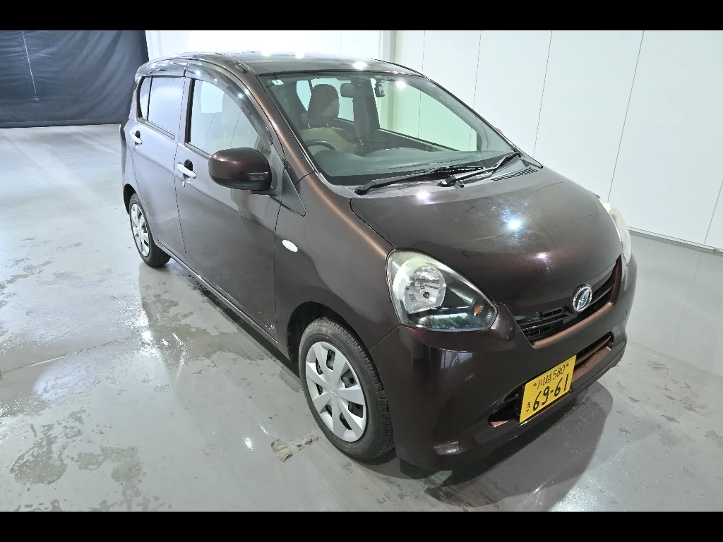 Daihatsu Mira e:S  с аукциона в Японии