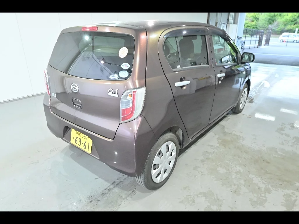 Daihatsu Mira e:S  с аукциона в Японии