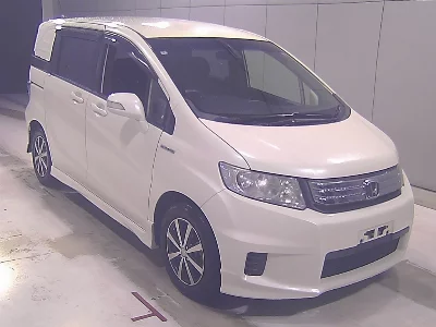Honda Freed Spike