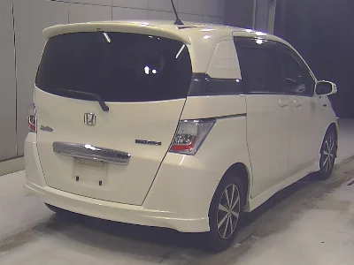 Honda Freed Spike