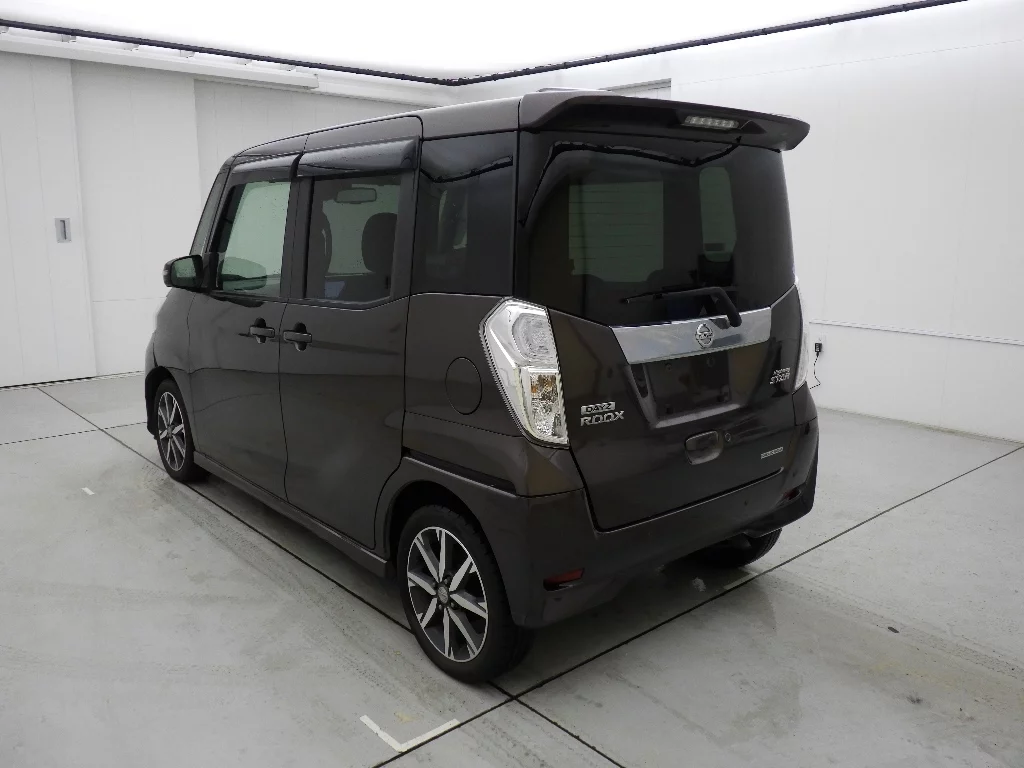 Nissan Dayz Roox  с аукциона в Японии
