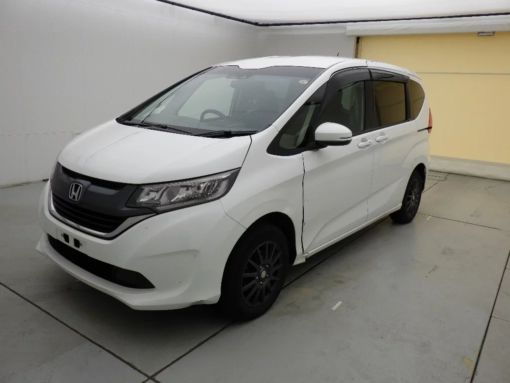 Honda Freed  с аукциона в Японии