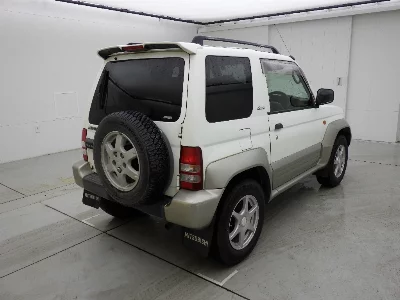 Mitsubishi Pajero Junior