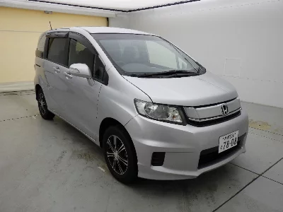 Honda Freed Spike