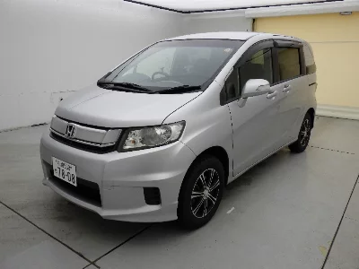 Honda Freed Spike